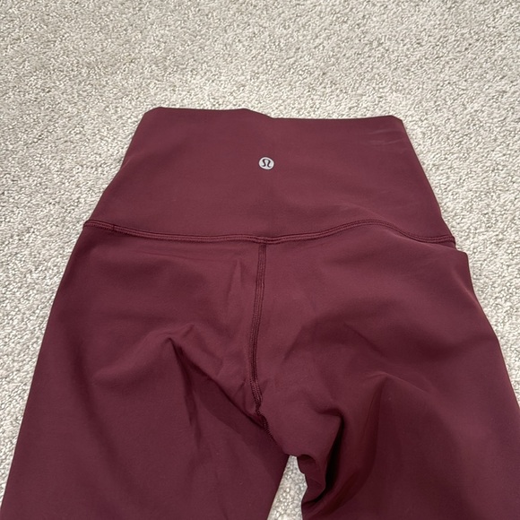 Lululemon Wunder Under Leggings - Picture 4 of 6